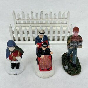 Vtg Christmas Village Accessories 3 Miniature Figurines 2 White Picket Fence